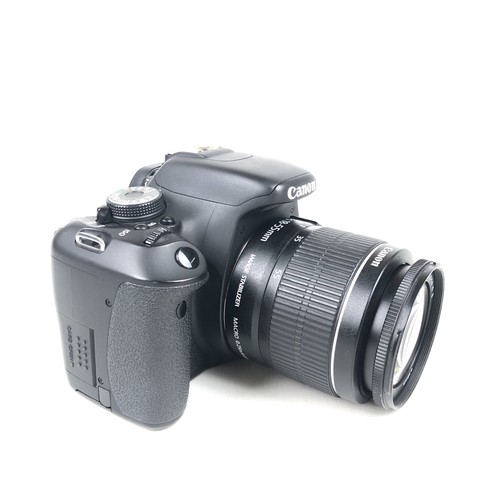 Fotocamera canon eos 600d - fotocamera,